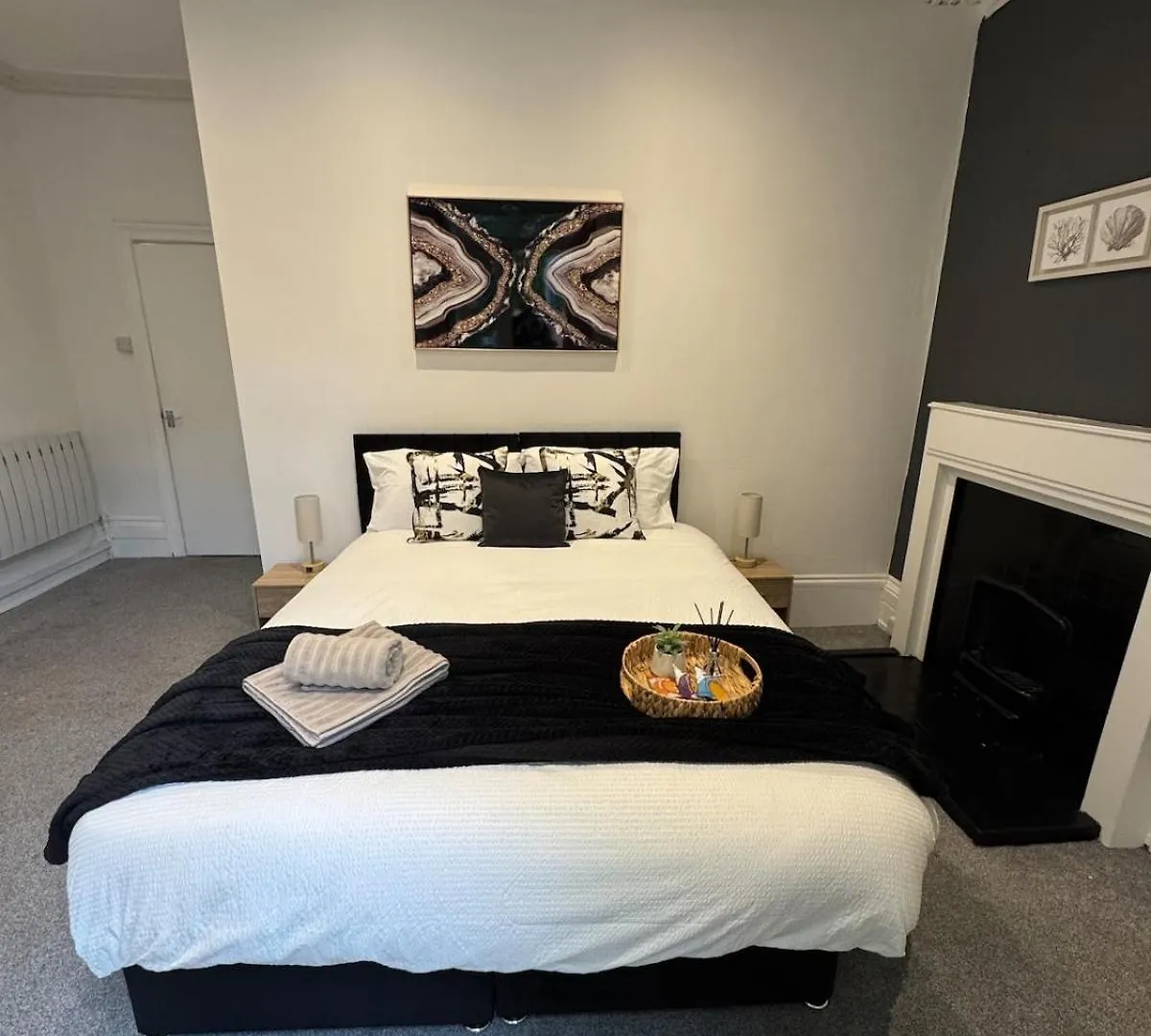 Modern And Spacious Maisonette Hove